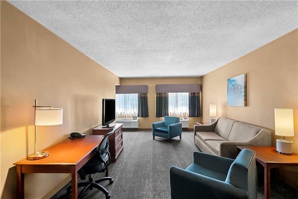 Clarion Inn