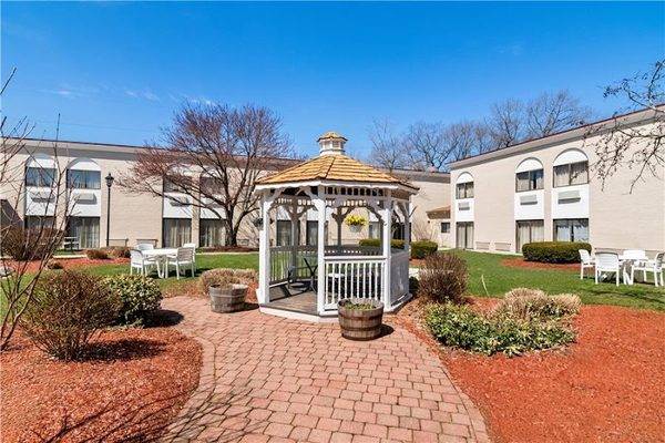 Clarion Inn